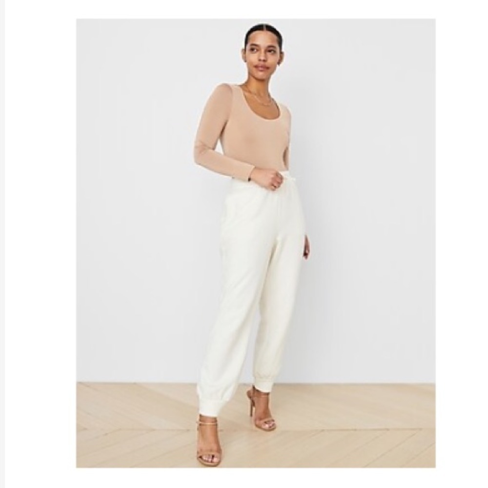 EXPRESS‎ Cream Sweatpants NWT Size XL